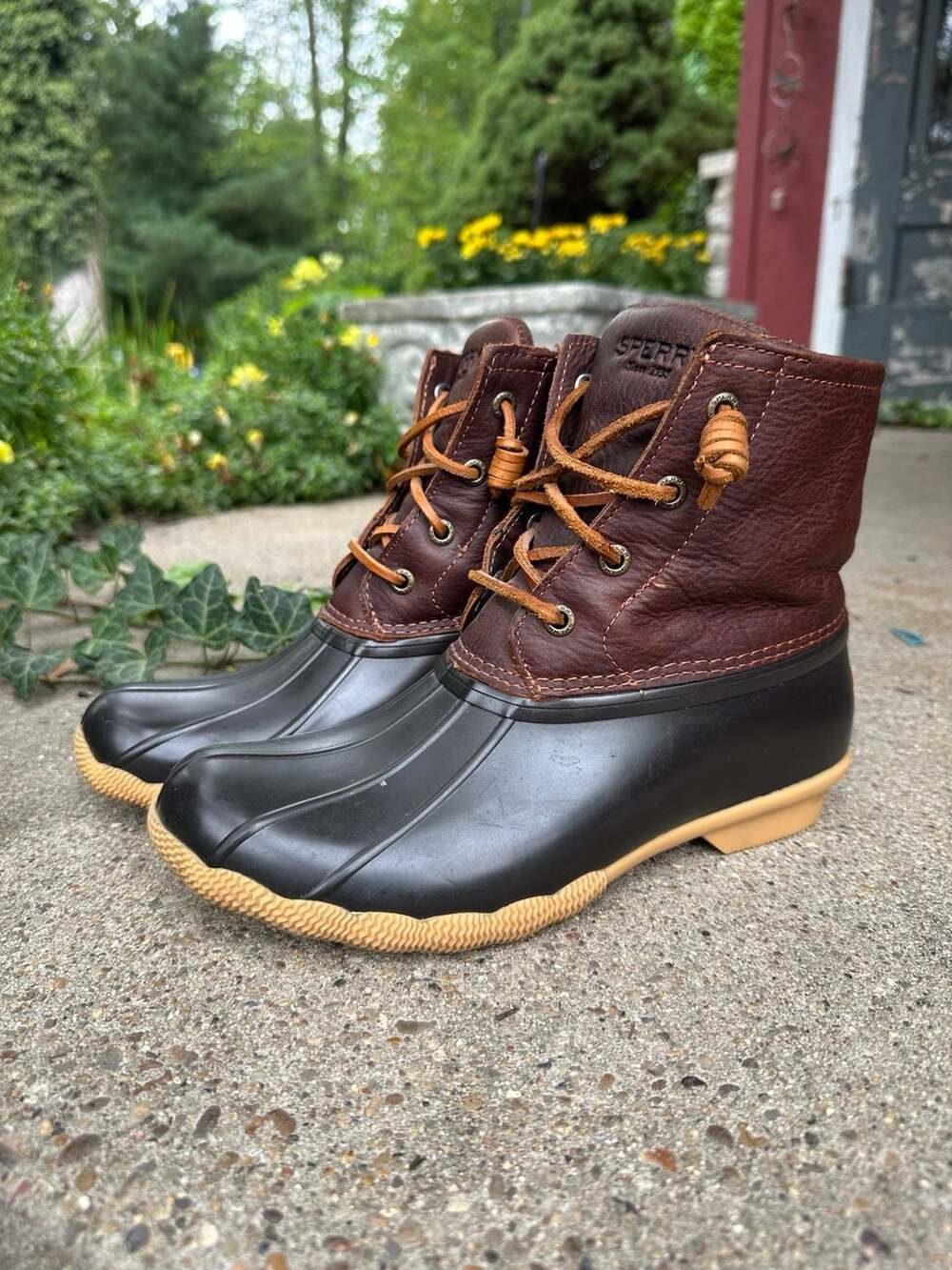 Sperry Saltwater Women’s Duck Boot Dark Brown Tan Leather